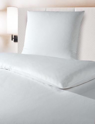 Second Hand Dibella Hotelwsche gut gebrauchter Bettbezug 135x200 cm Modena wei 4mm Streifensatin Bettwsche Baumwolle